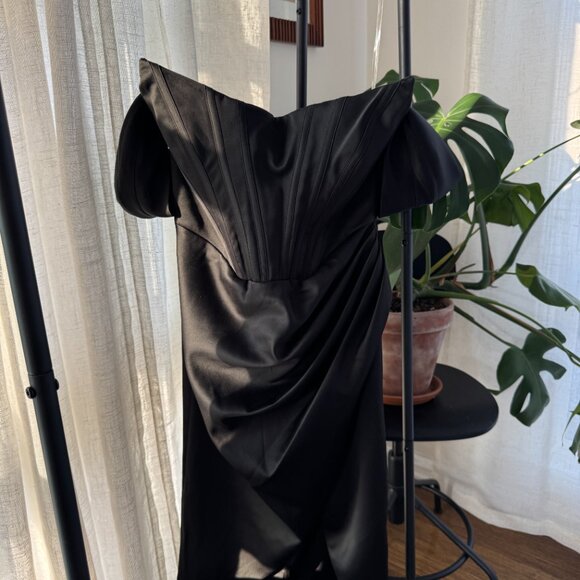 HOUSE OF CB Loretta Off-Shoulder Corset Satin Dress – Size L - Picture 3 of 15